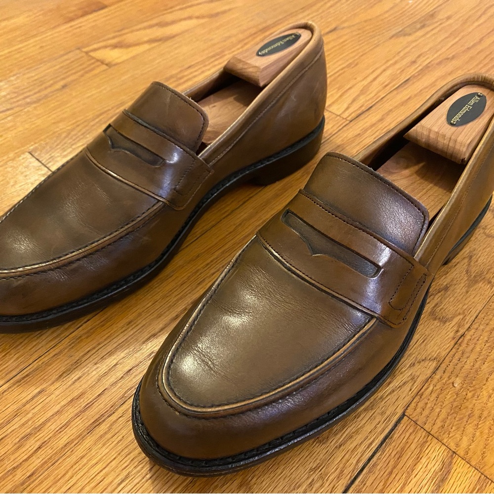 Allen Edmonds Ascher bourbon penny loafers - size 10D - hardly worn